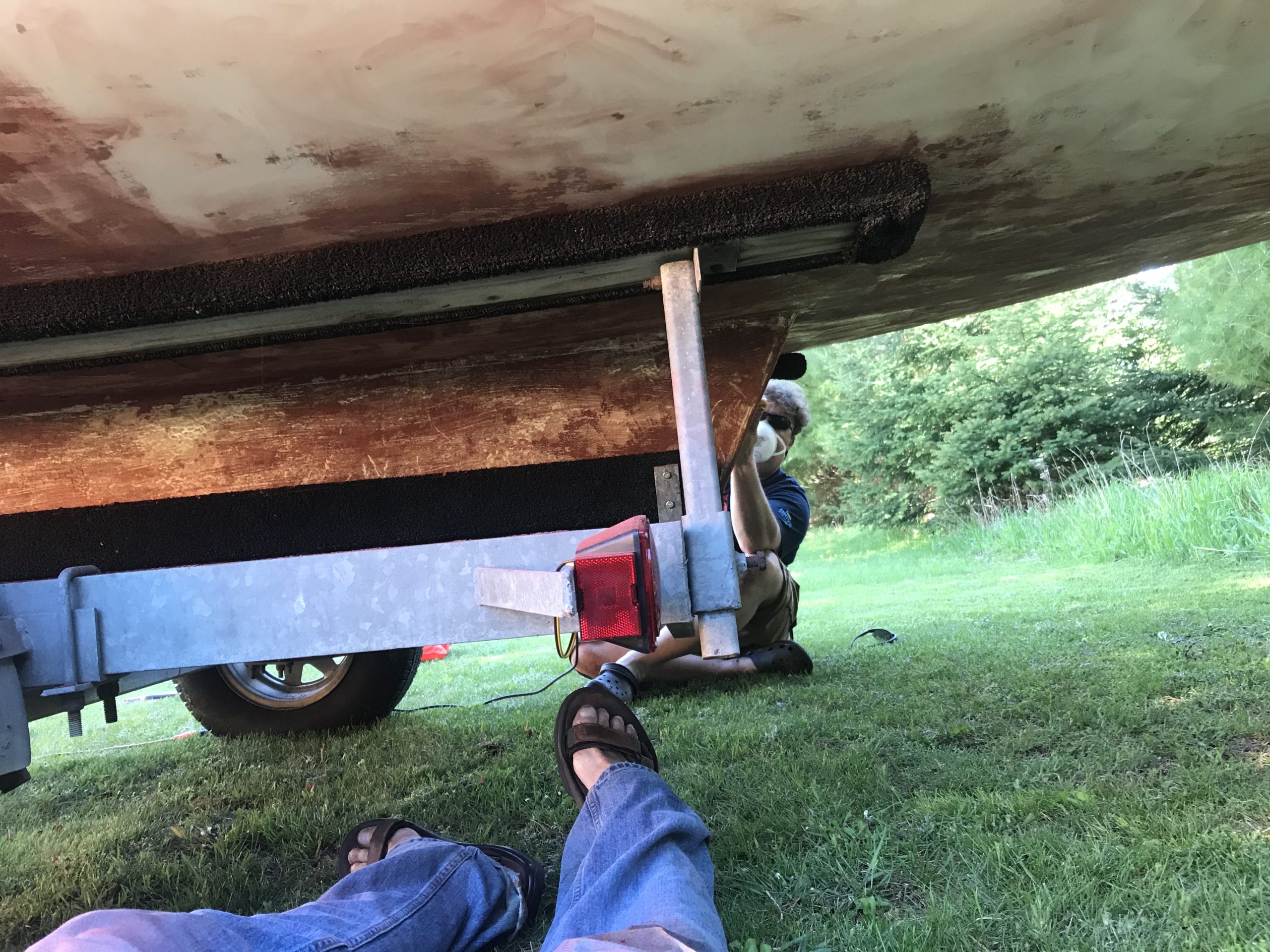 Paint bottom of 22’ sail boat